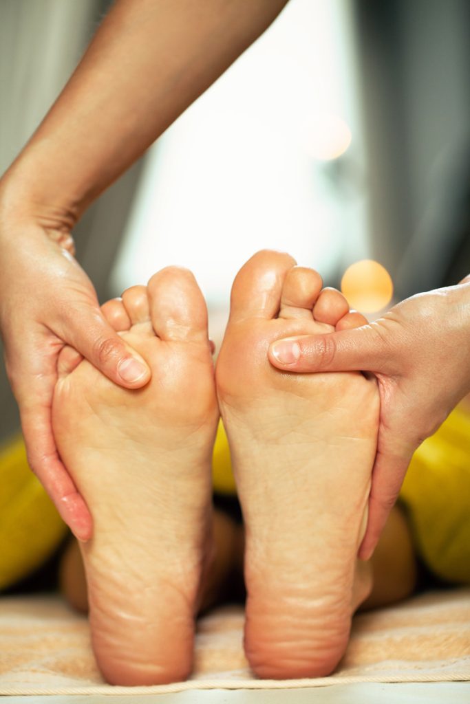 foot-massage-woman-spa